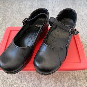 Danskin Black Mary Jane Dress Shoes